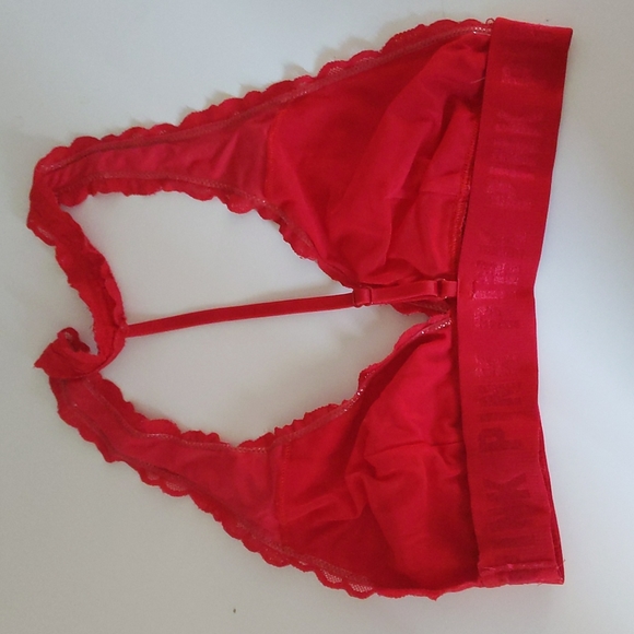 A bralette from the brand PINK - Picture 2 of 3